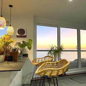 Apartment Stunning Sea View Two Double Bedroom - With Balcony - Opposite Beachfront Walk United Kingdom