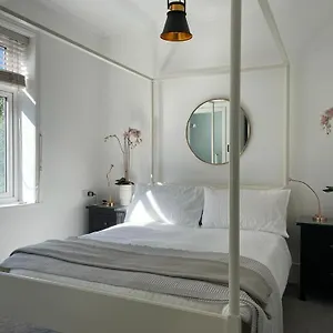  Apartment Mulberry House United Kingdom